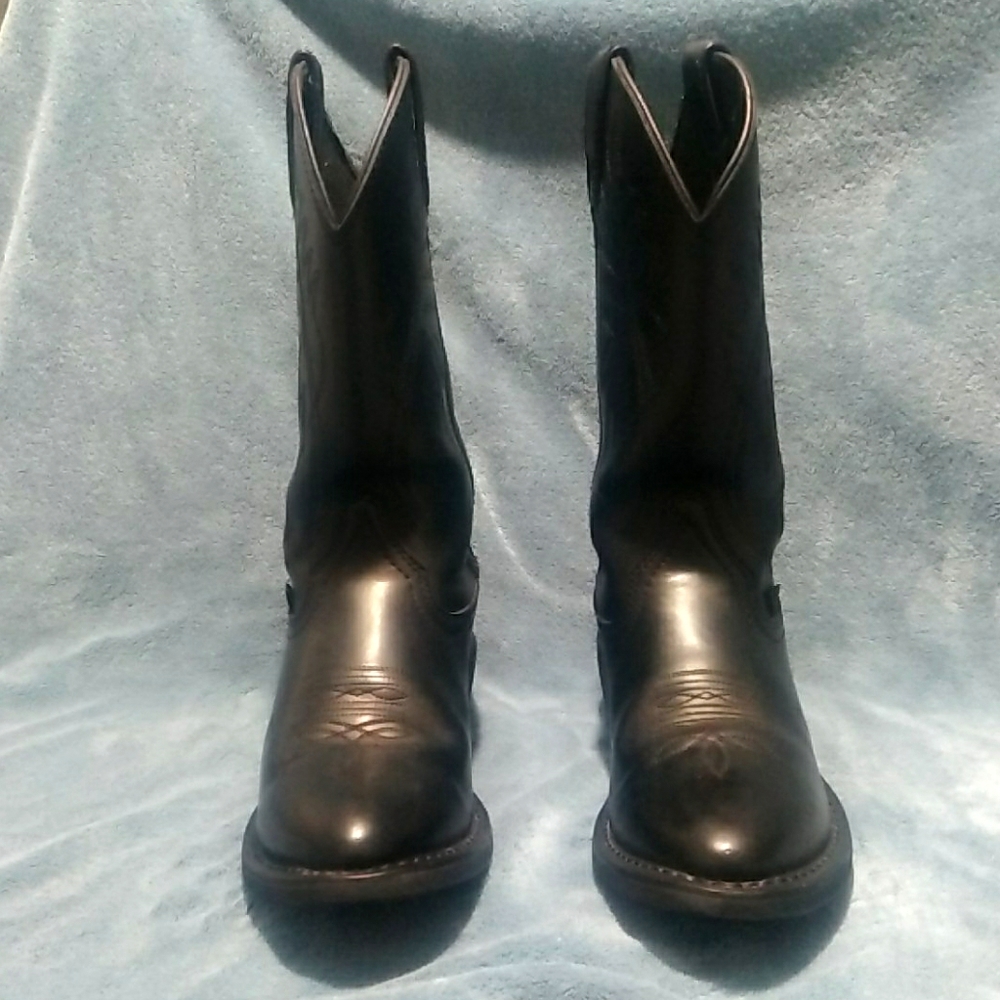Justin Basics black 8d cowboy boots